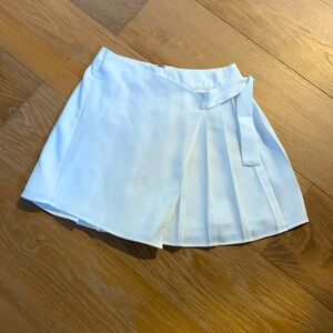 Forever 21 cute pleated skirt